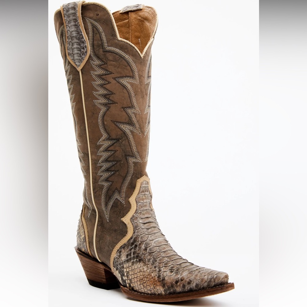 Elegant Tan Snakeskin Heeled Boots